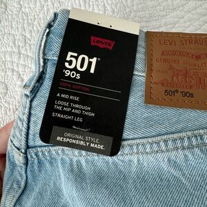 Women’s Levi’s 501 90’s Jeans. NEW WITH TAGS